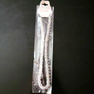 🍀 Clear Beaded Necklace NWT